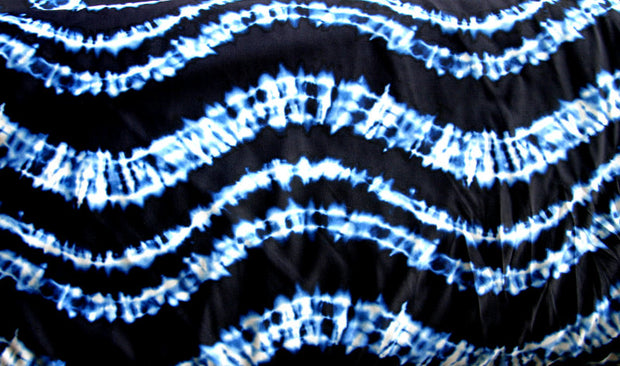 White/Navy Wavy Tie Dye Nylon Lycra Swimsuit Fabric